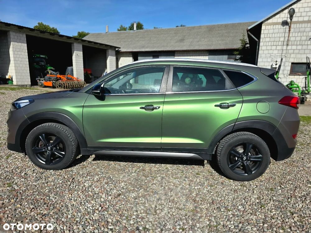 Hyundai Tucson 2.0 CRDI Premium 4WD - 25