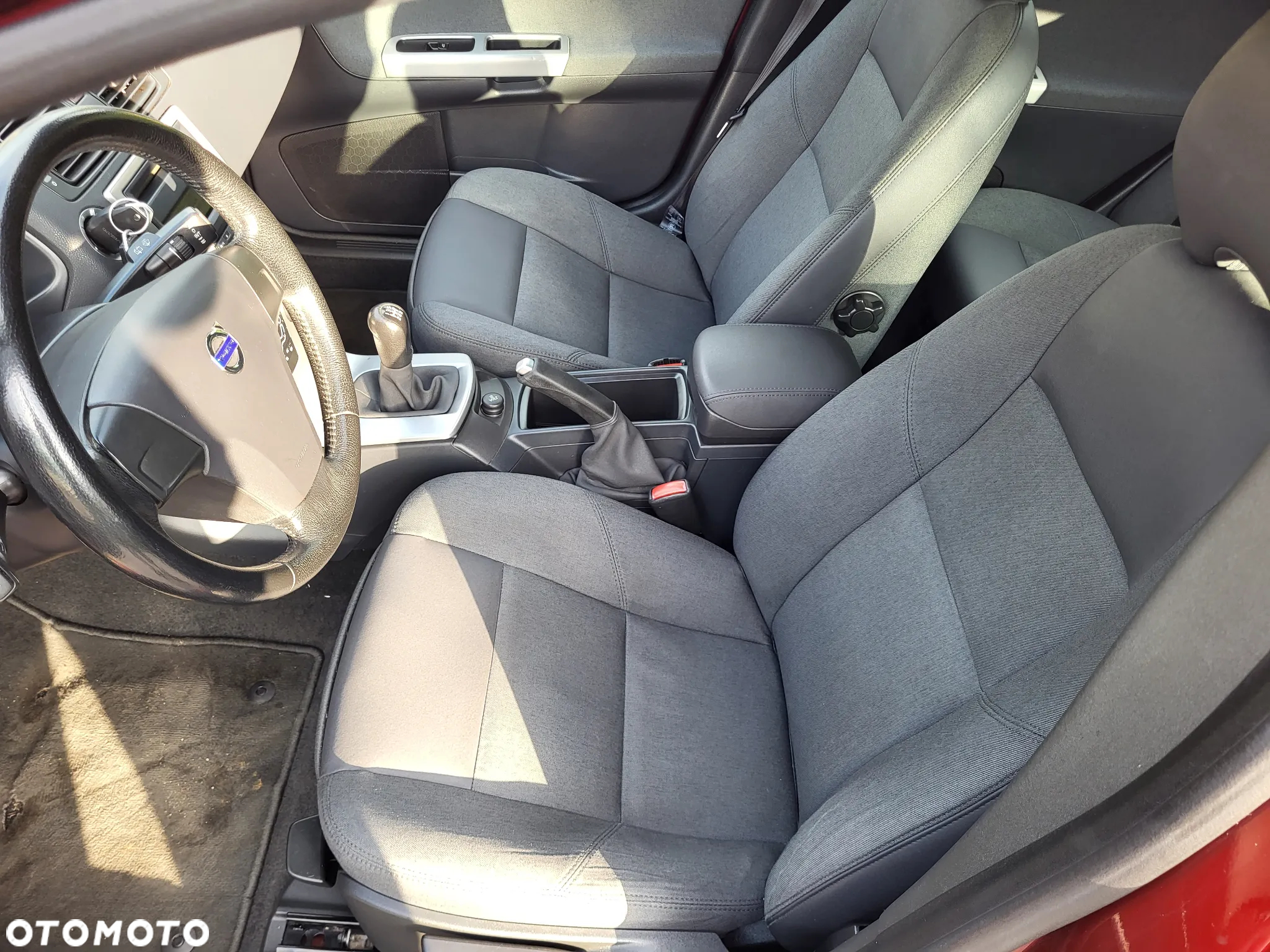Volvo V50 2.0 Momentum - 11