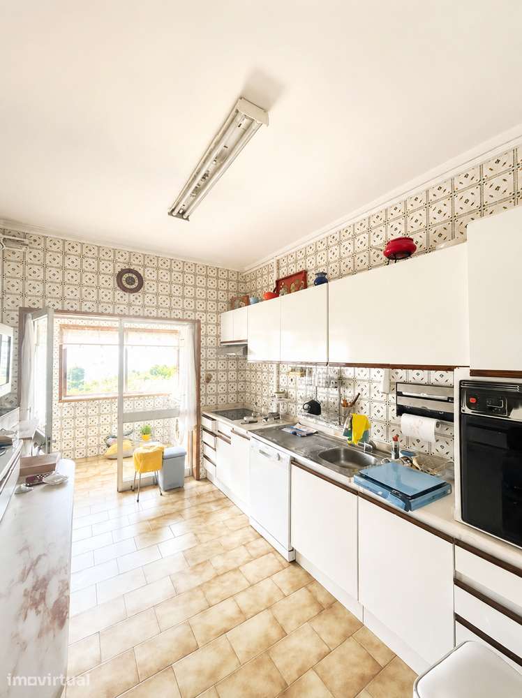 Vende-se apartamento T2 com terraço - Grande imagem: 4/18
