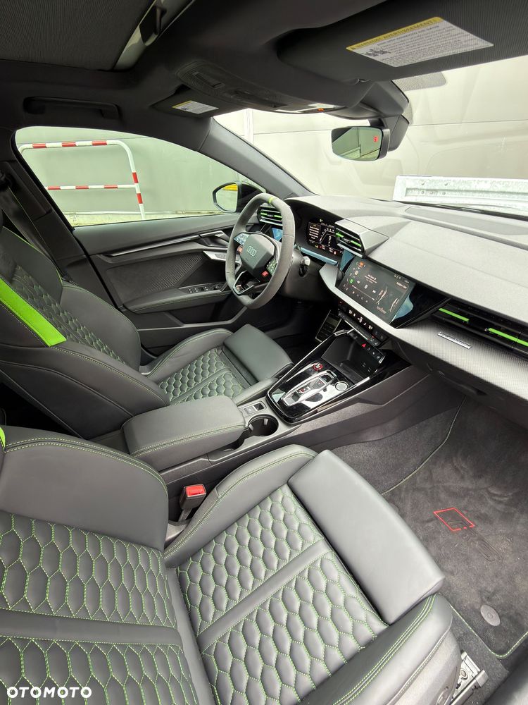 Audi RS3 Limousine 2.5 TFSI Quattro S tronic - 11