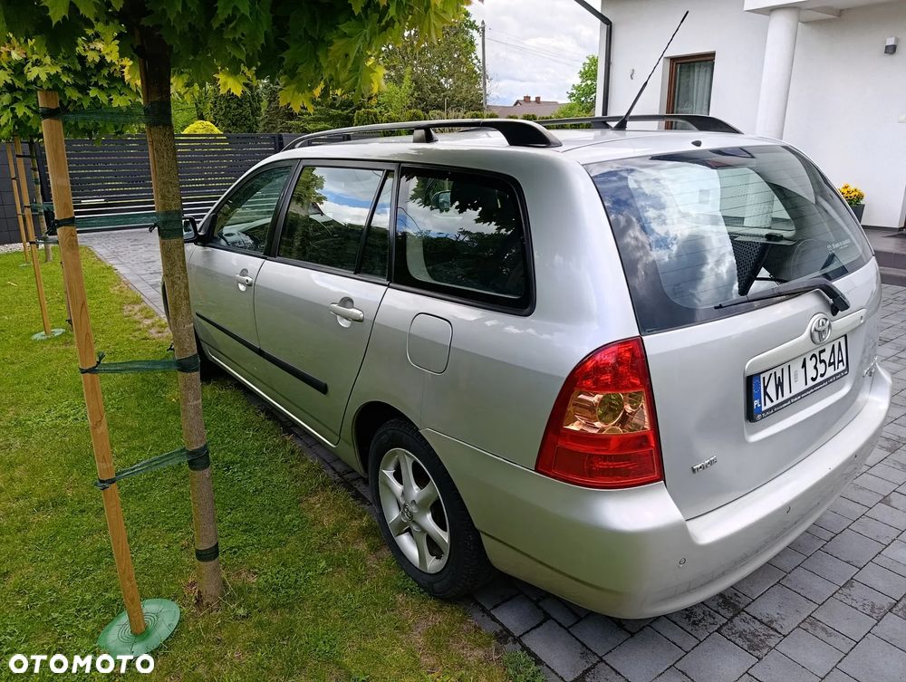 Toyota Corolla 1.4 D-4D Dynamic - 4