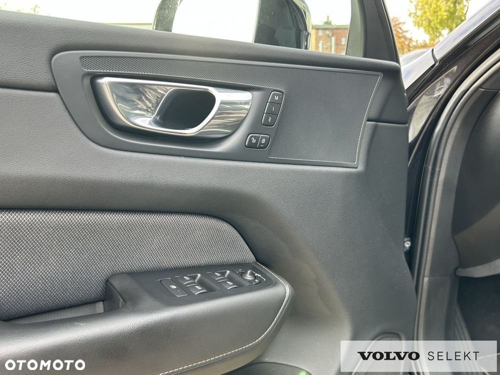 Volvo XC 60 - 32