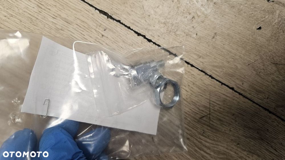 Kufer centralny boczny Shad SH42 - 12