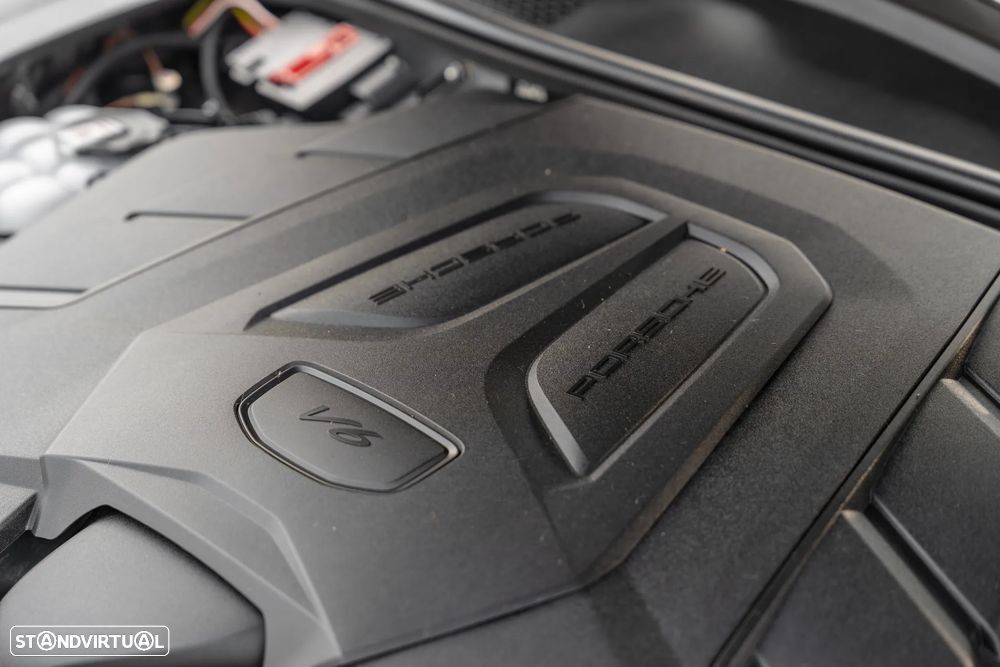 Porsche Cayenne E-Hybrid - 12