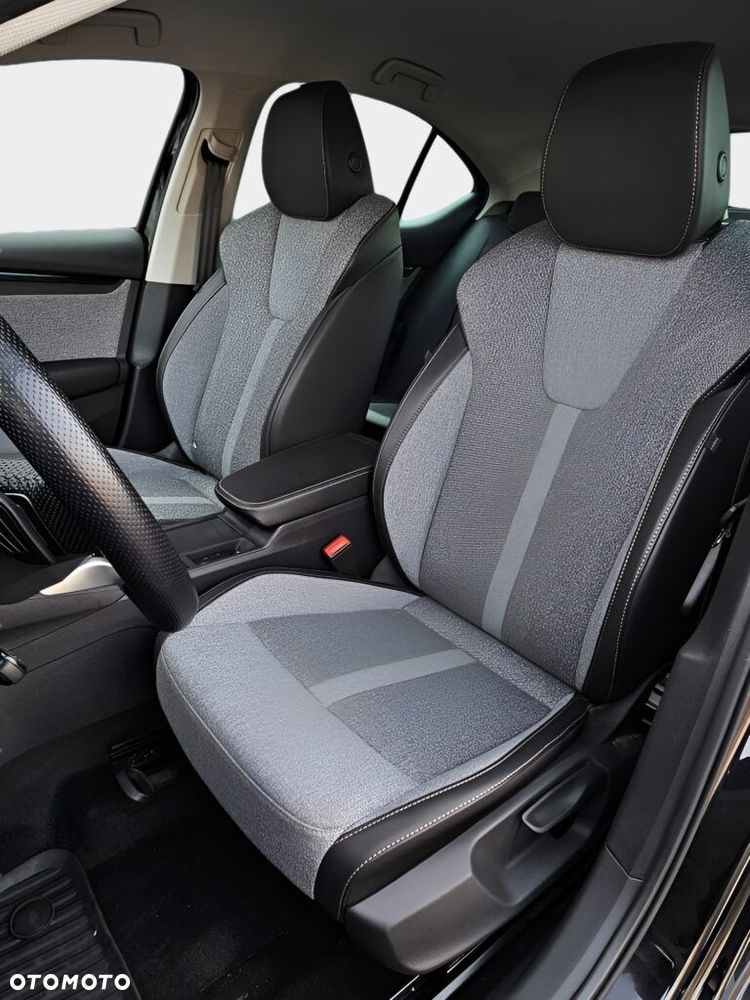 Skoda Octavia 2.0 TDI Selection DSG - 33