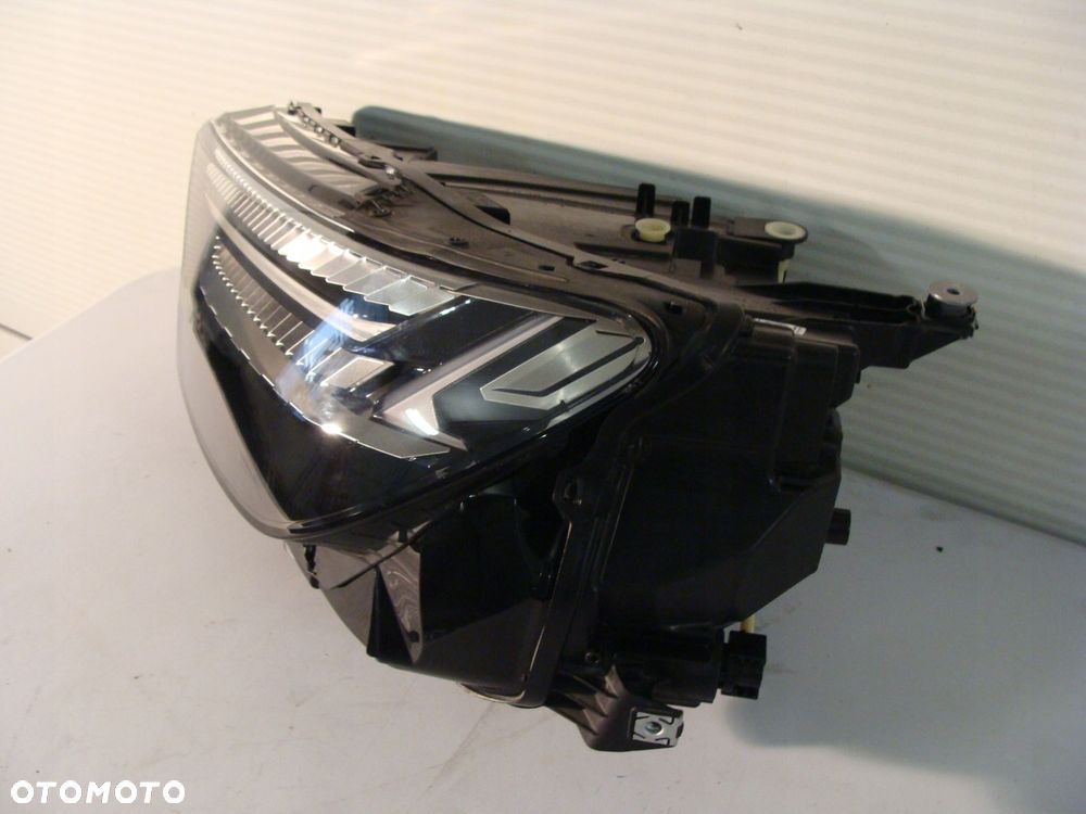 lampa lewa przód matrix audi q4 e-tron 89a941035f !! - 2