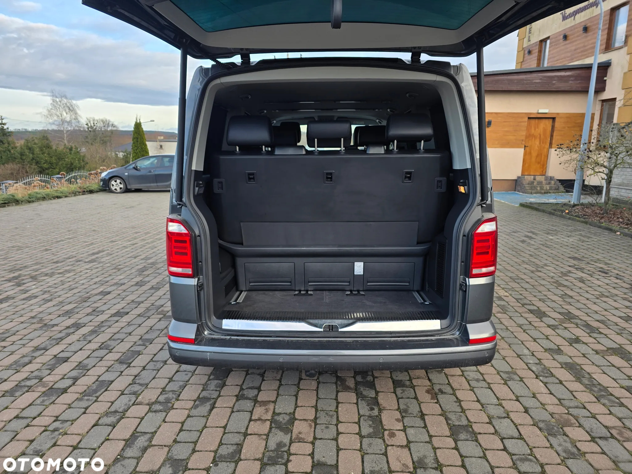 Volkswagen Multivan 2.0 BiTDI L1 Highline DSG - 15