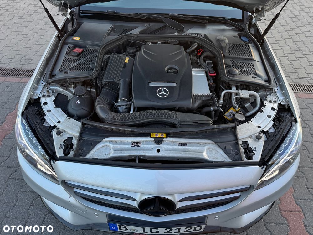 Mercedes-Benz Klasa C 180 7G-TRONIC AMG Line - 16