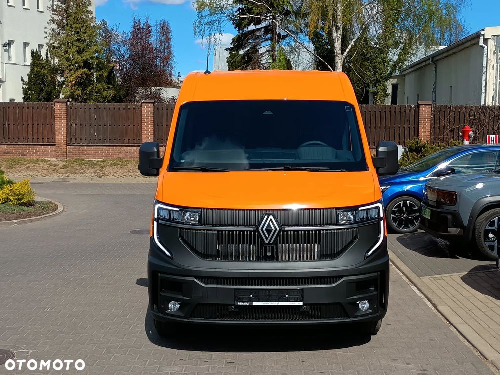 Renault Master L3H2 150 KM furgon pomarańczowy - 2