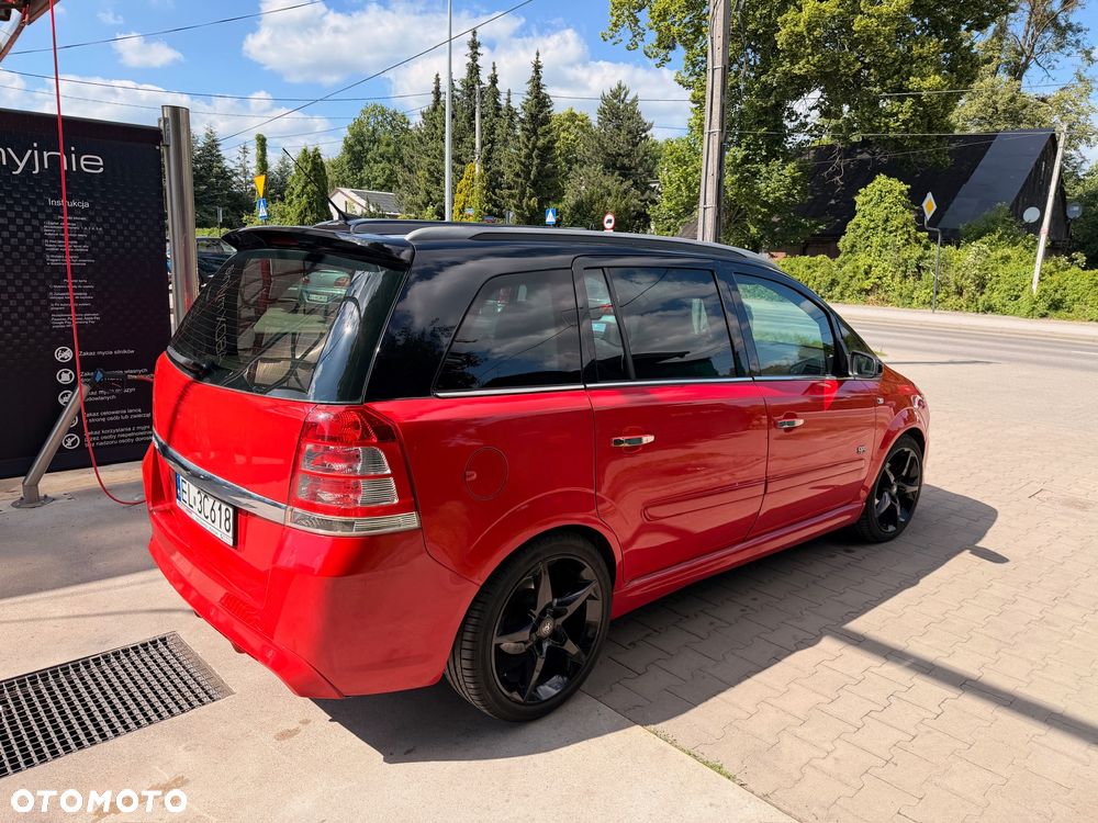 Opel Zafira - 23