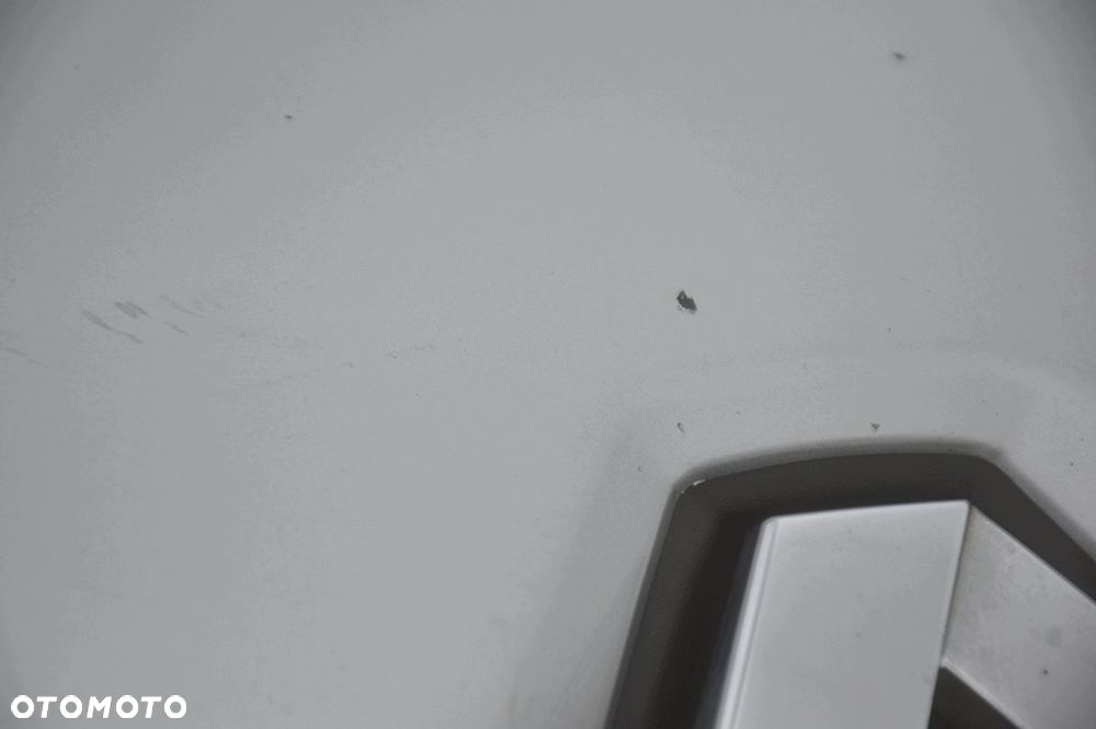 zderzak przedni * przód renault clio iii 195 ted69 - 12