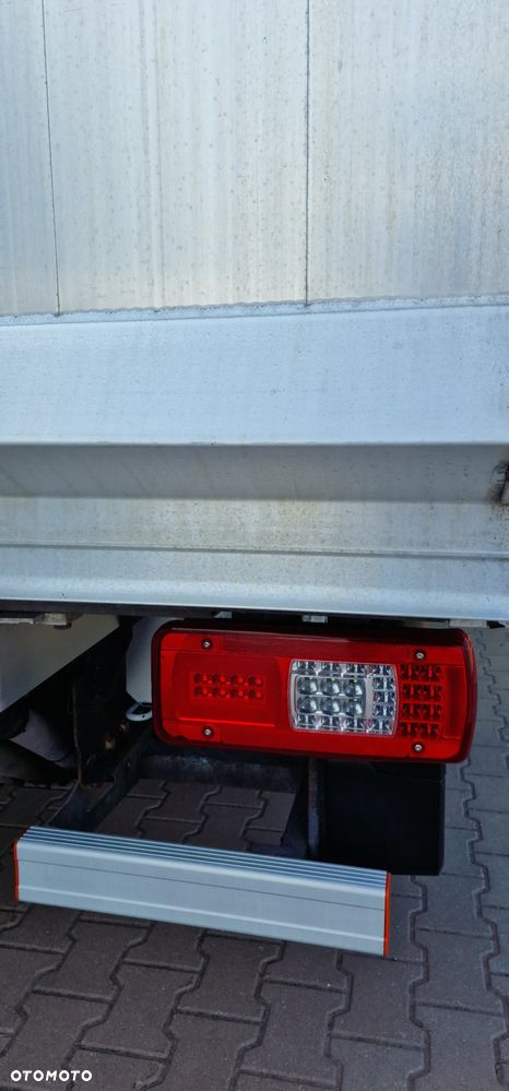 Mercedes-Benz Sprinter - 14