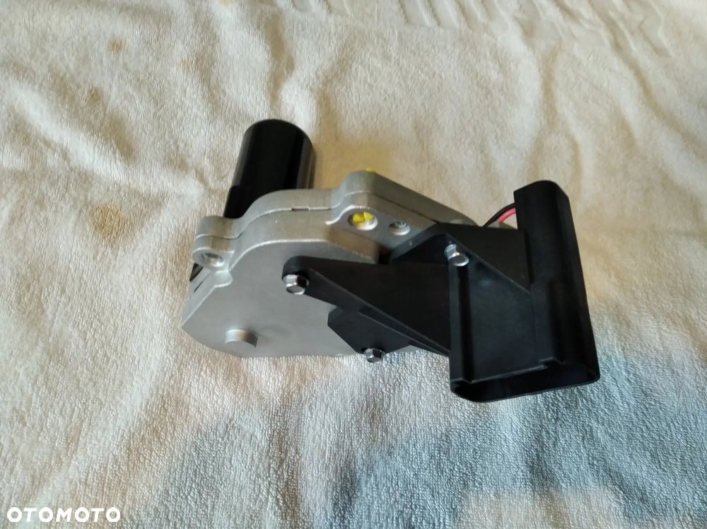 SILNIK silniczek reduktora napedow napedu nastawnik CHEVROLET BLAZER S10 PICKUP GMC JIMMY SONOMA TYPHOON OLDSMOBILE BRAVADA ISUZU HOMBRE dorman 600-900 2.2 2.3 4.3 V6 8-15636-696-0 15636696 BENZYNA - 4