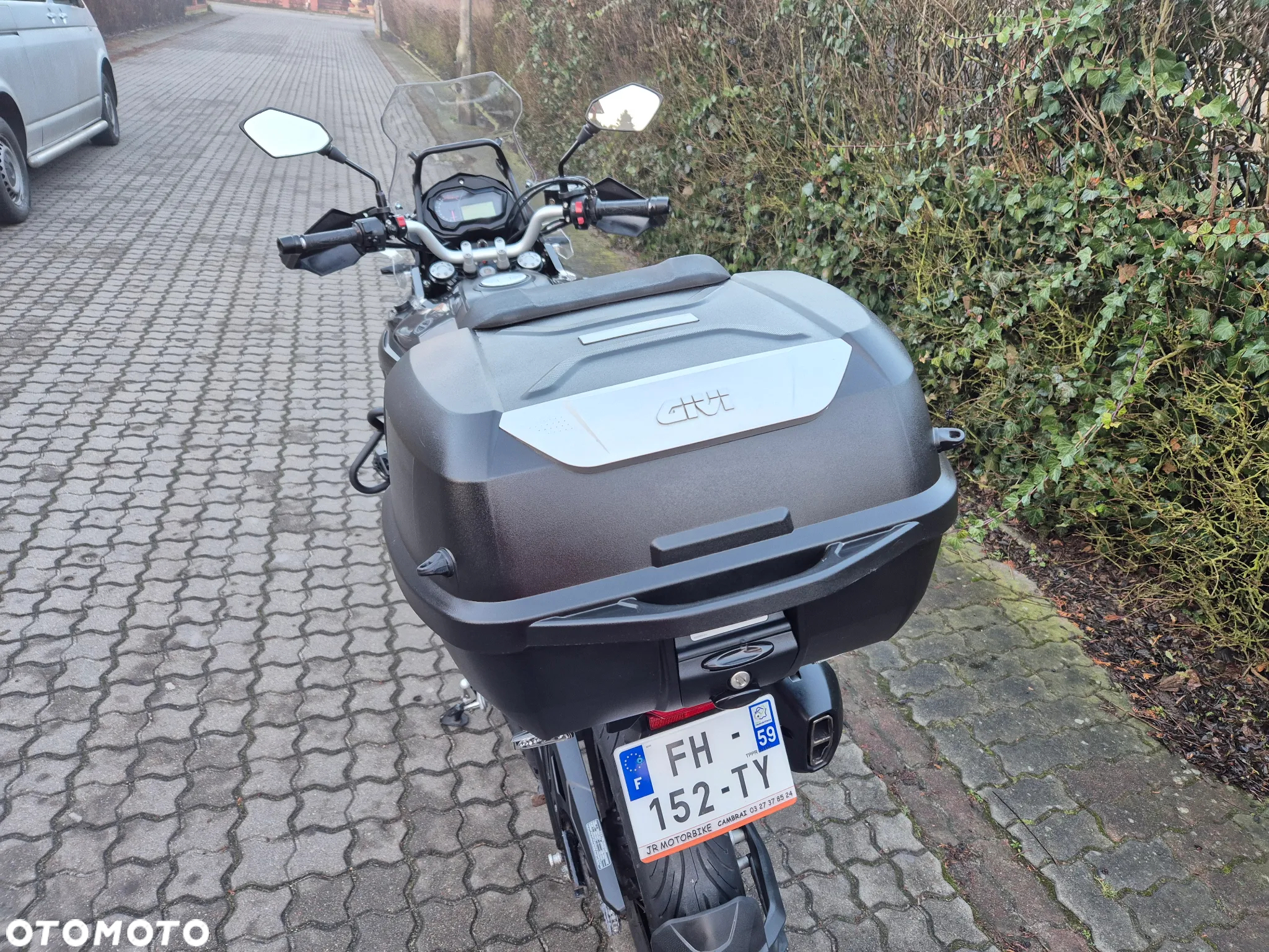Benelli TRK 502X - 11