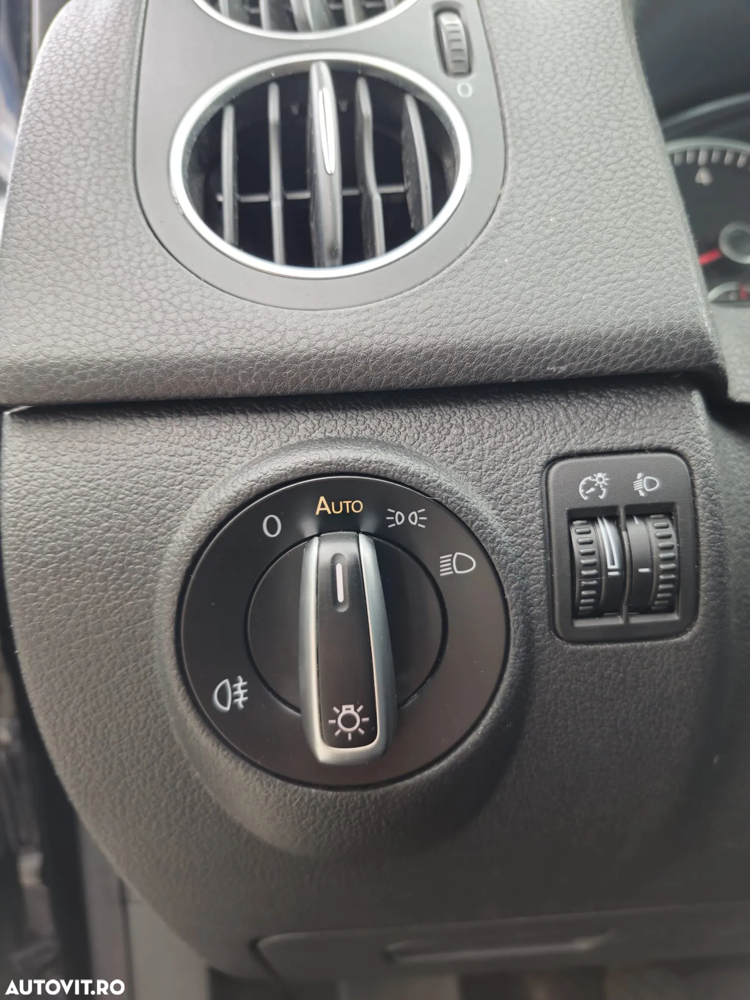 Volkswagen Golf 1.4 TSI - 11