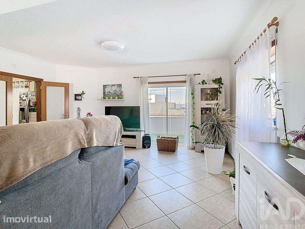 Casa / Villa T4 em Vieira de Leiria de 185 m2 - Grande imagem: 4/38