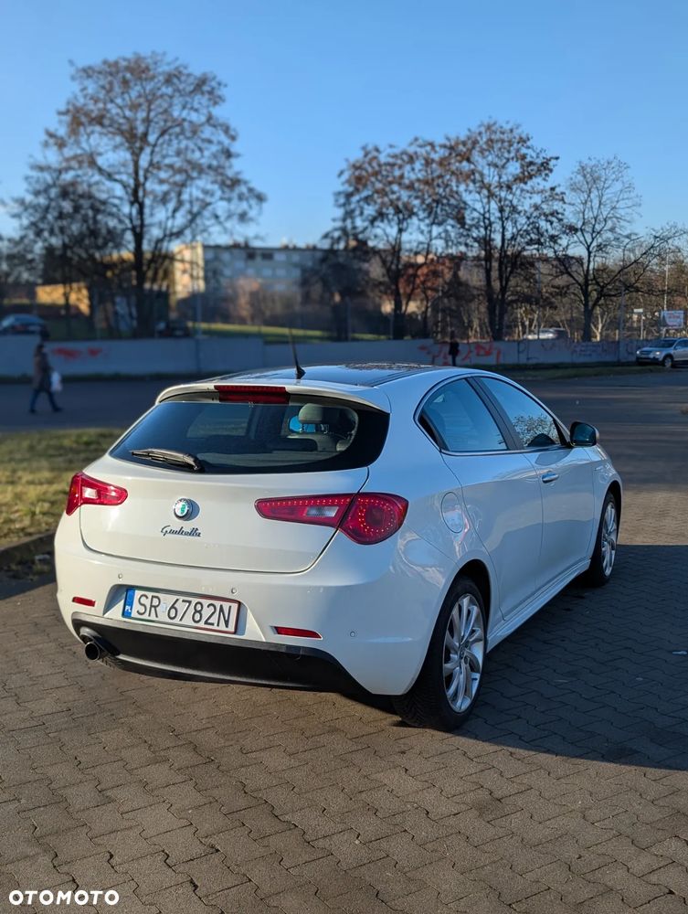 Alfa Romeo Giulietta 1.4 TB MultiAir Distinctive - 4