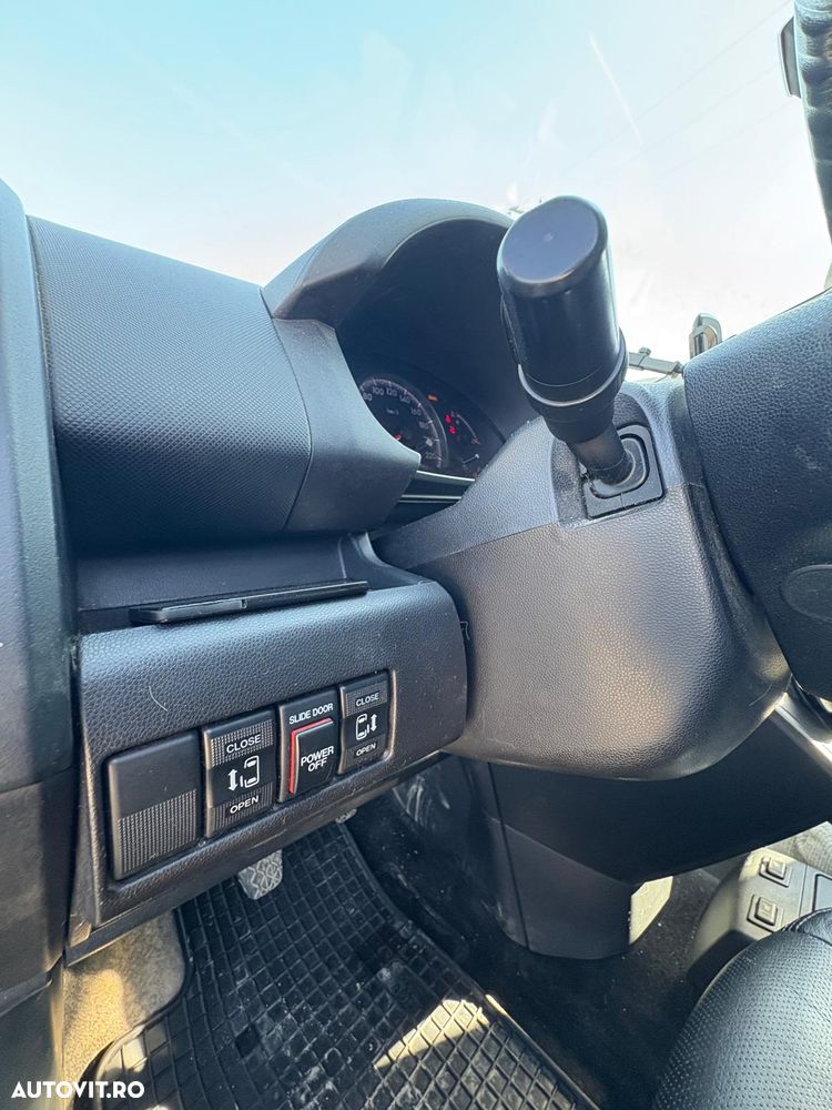 Mazda 5 CD143 GTA - 8