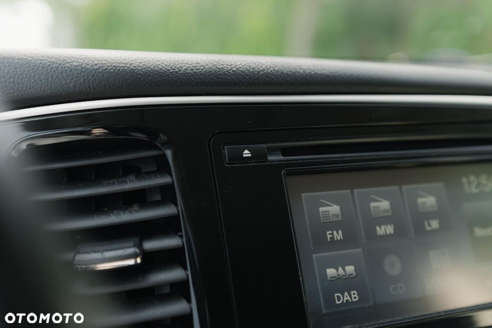 Mitsubishi Outlander 2.2 DID Intense - 29
