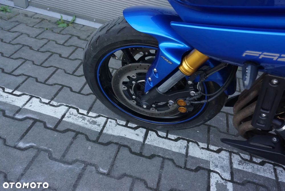 Yamaha FZ8 - 10
