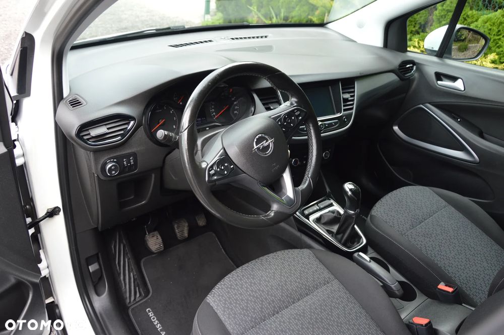 Opel Crossland X - 24
