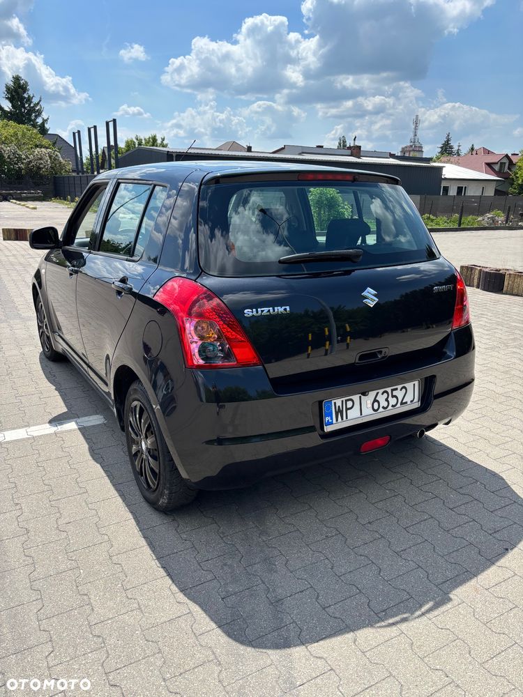 Suzuki Swift - 15