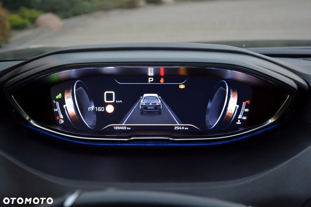 Peugeot 5008 BlueHDI 180 EAT8 GT - 27