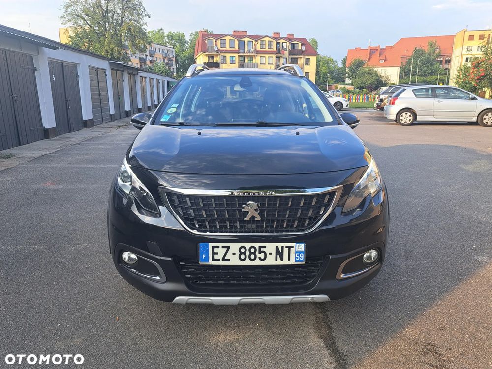 Peugeot 2008 1.6 BlueHDi Allure S&S - 4