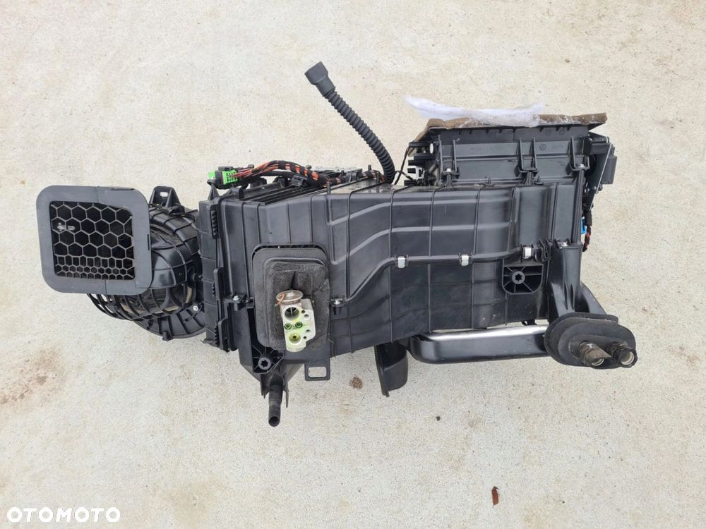 VW T5 MULTIVAN nagrzewnica dmuchawa climatronic 7H5820005DD - 3