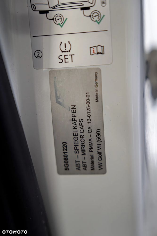 Volkswagen Golf GTI (BlueMotion Technology) DSG Performance - 27