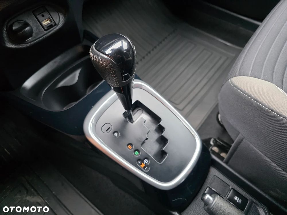 Toyota Yaris 1.5 Selection CVT - 21