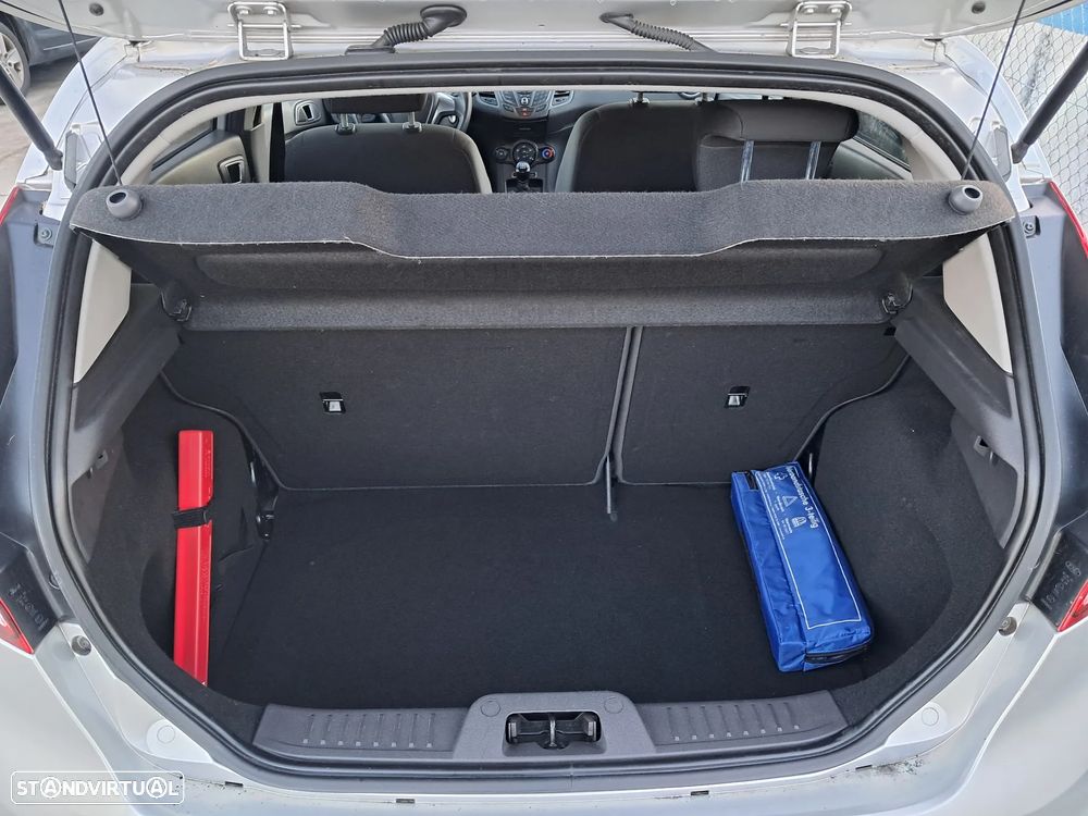 Ford Fiesta 1.0 T EcoBoost Titanium - 12