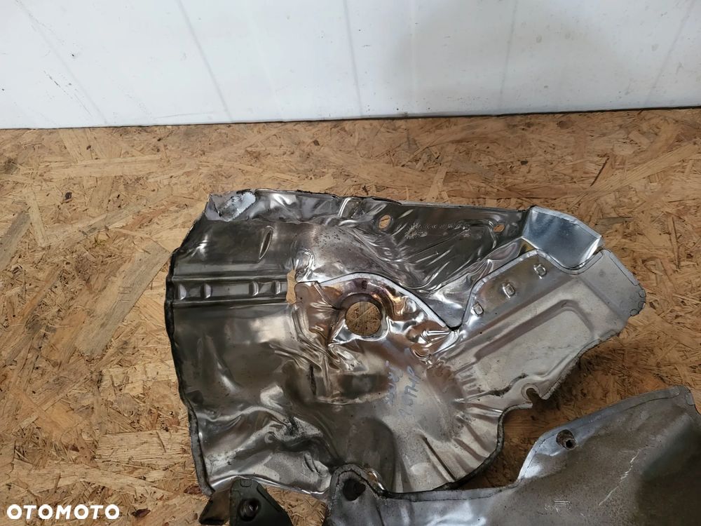 Osłona obudowa katalizatora Peugeot 3008 1.6 THP - 3