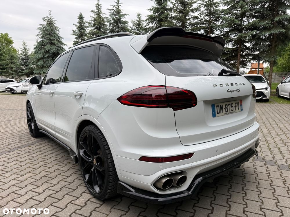 Porsche Cayenne - 5
