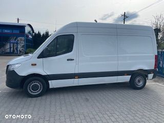 Mercedes-Benz Sprinter - 10