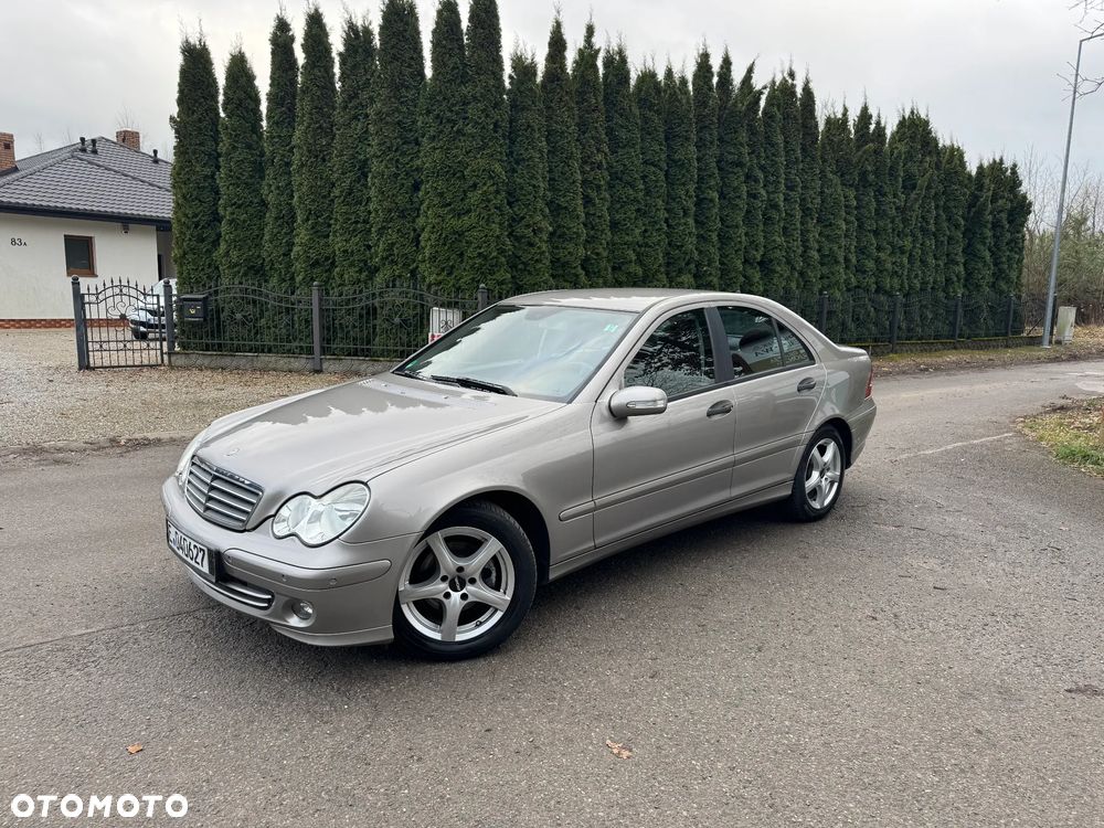 Mercedes-Benz Klasa C 220 CDI Automatik Elegance Sport Edition - 6