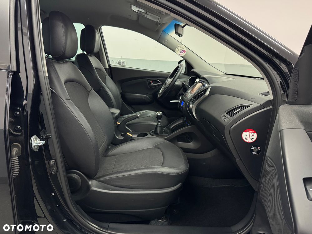 Hyundai ix35 1.7 CRDi 2WD blue Style - 28