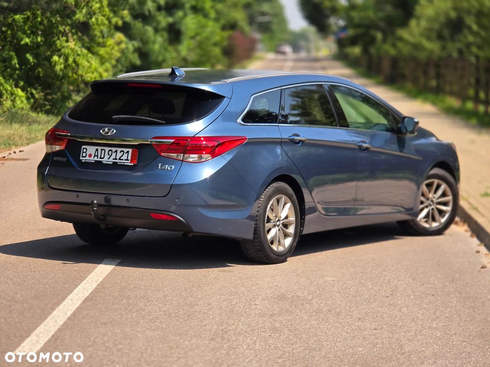 Hyundai i40 Kombi blue 1.6 Family+ - 5
