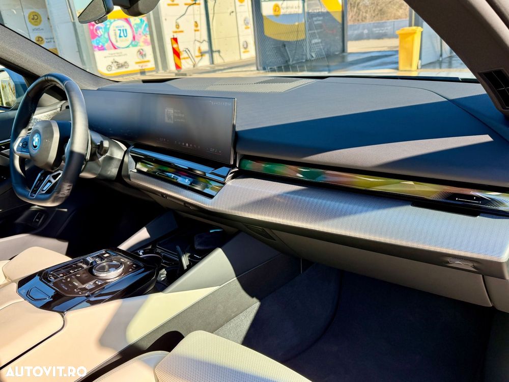 BMW Seria 5 550e xDrive AT PHEV - 10