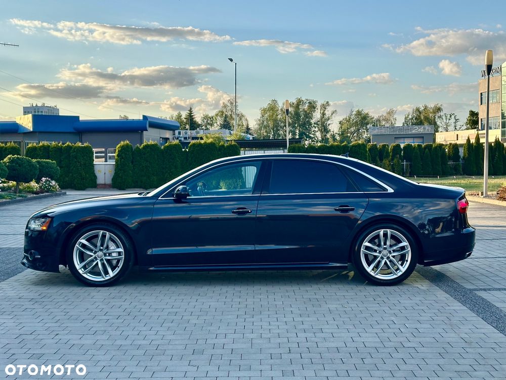 Audi A8 L 55 TFSI quattro tiptronic - 12