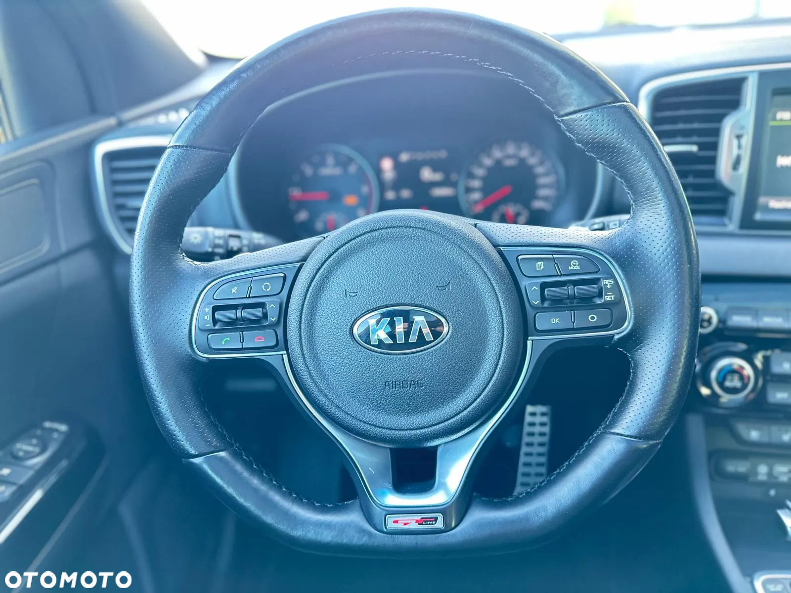 Kia Sportage 2,0 CRDI AWD Platinum - 29