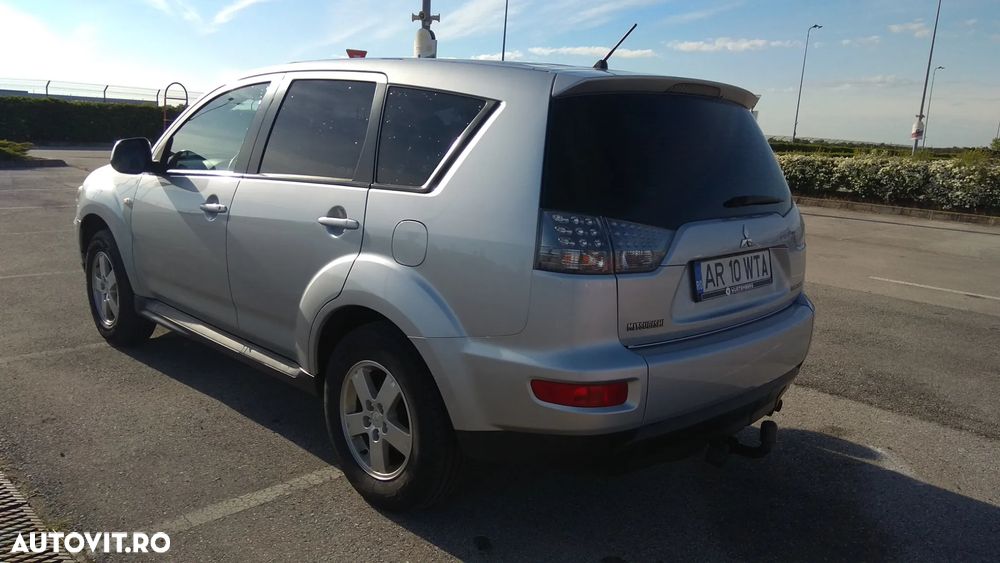 Mitsubishi Outlander 2.2 DI-D 4WD Invite+ A15 - 4