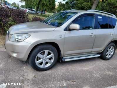 Toyota RAV4 - 1