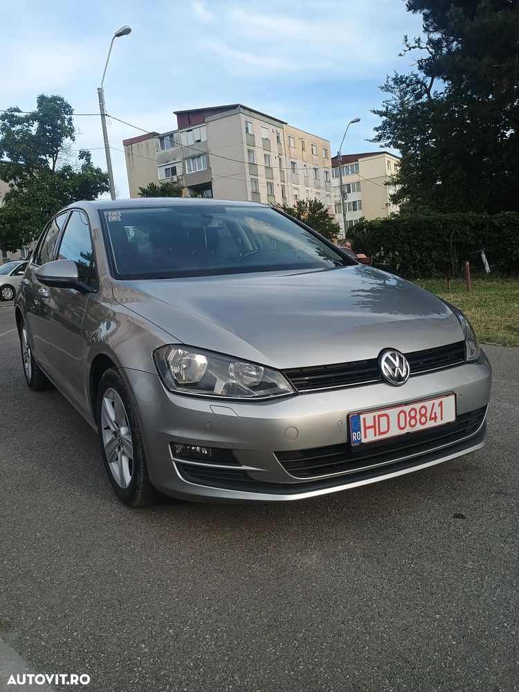Volkswagen Golf - 2
