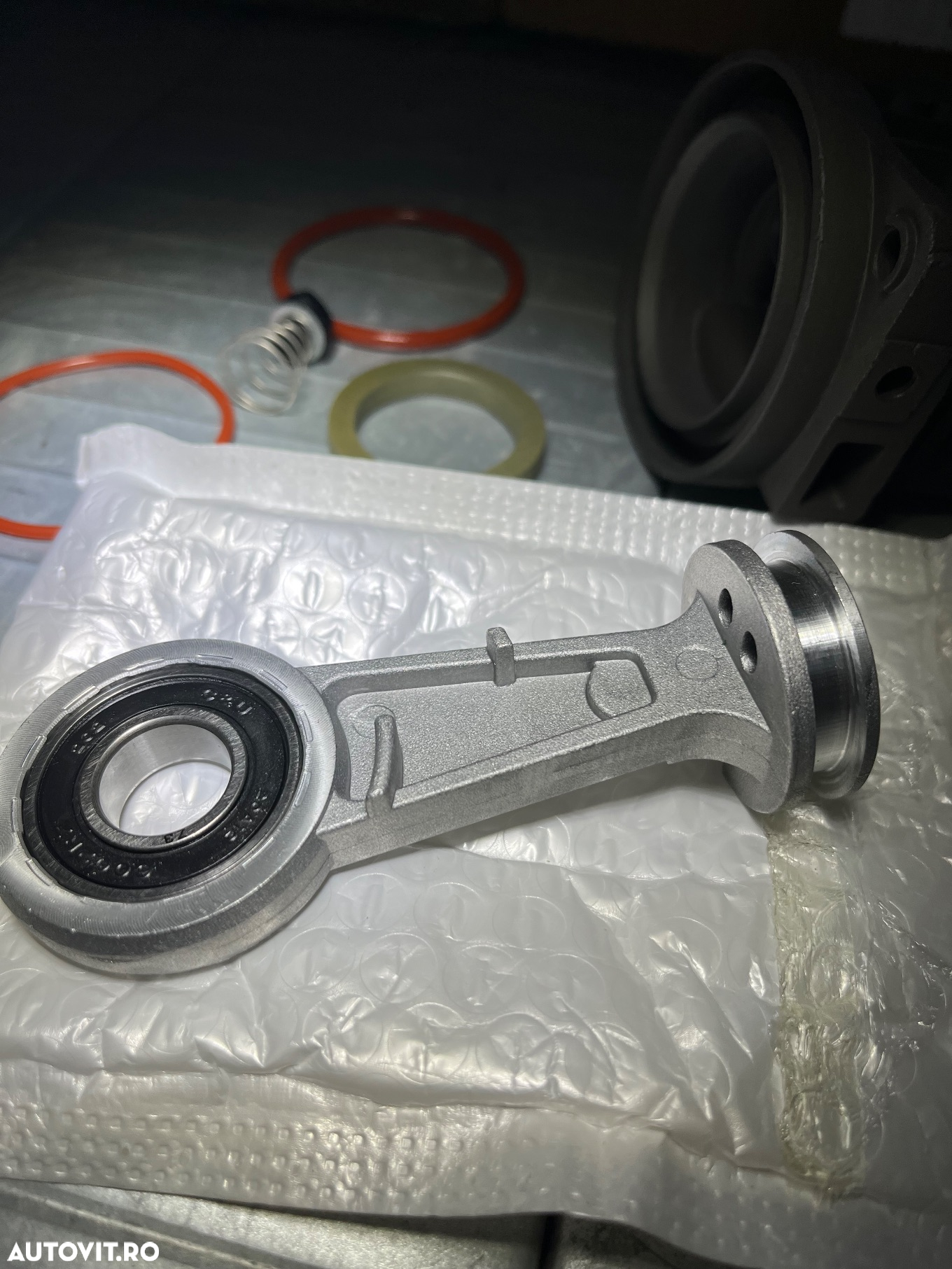 Kit reparatie compresor perne aer orice model wabco continental  vw audi porsche land rover bmw range rover jaguar cilindru piston segment garnituri cayenne touareg q7 a6 a7 a8 - 6