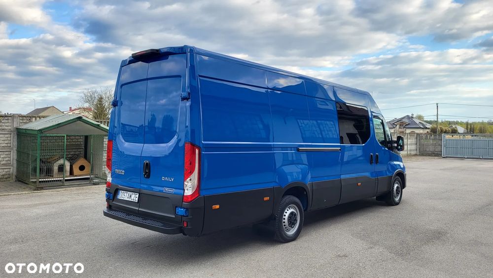 Iveco Daily 35S180 / doka / auto brygadowe / 7 osobowe / - 3
