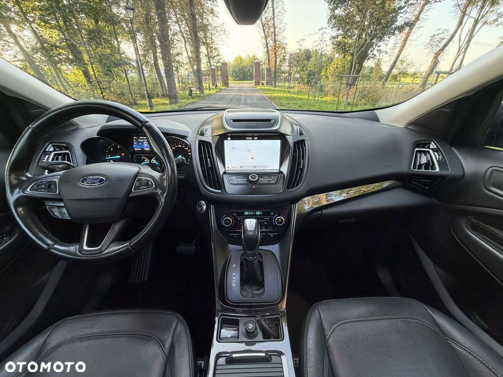 Ford Kuga - 38