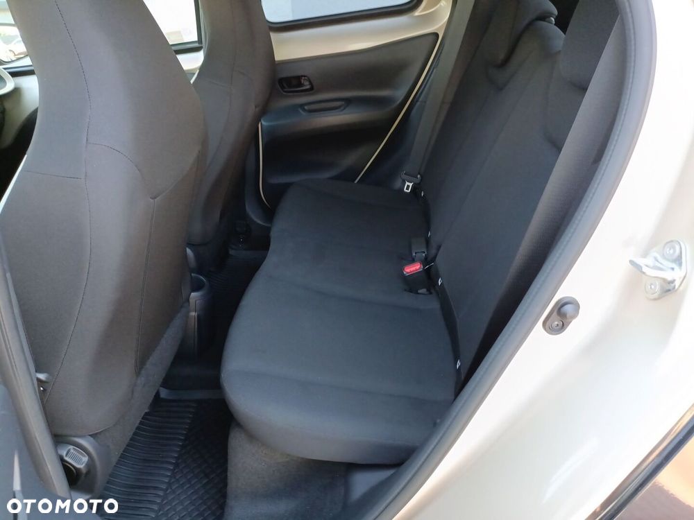Toyota Aygo X 1.0 VVT-i Style CVT - 11
