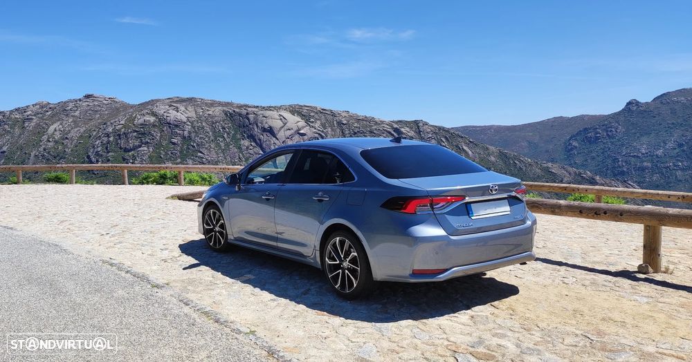Toyota Corolla SD 1.8 Hybrid Luxury - 1