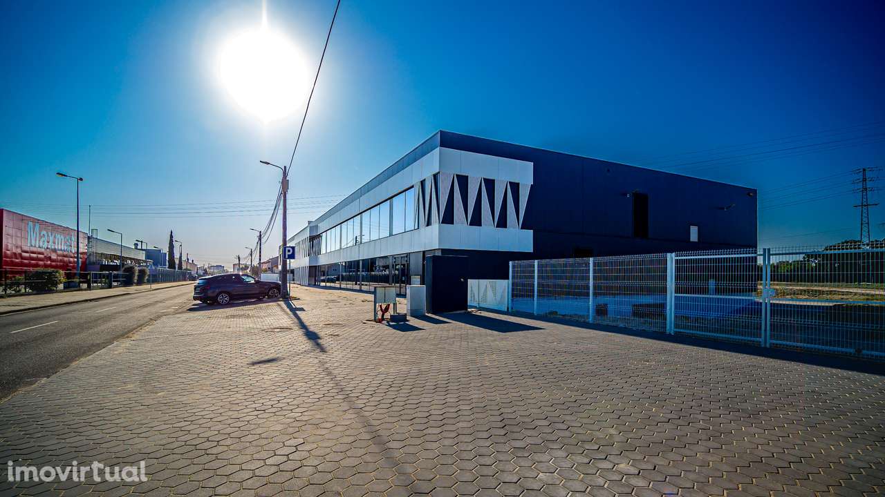 Armazém para comércio e serviços, Esgueira, Aveiro - Grande imagem: 2/33